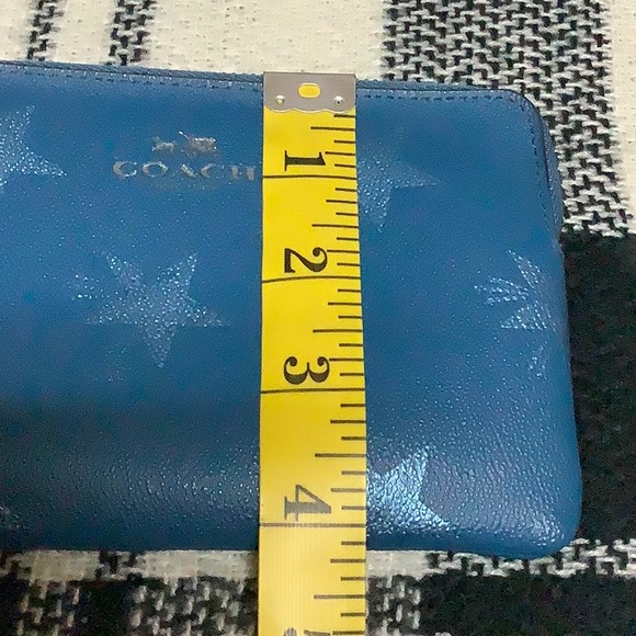 Coach metallic stars zip corner wristlet wallet - Picture 8 of 8
